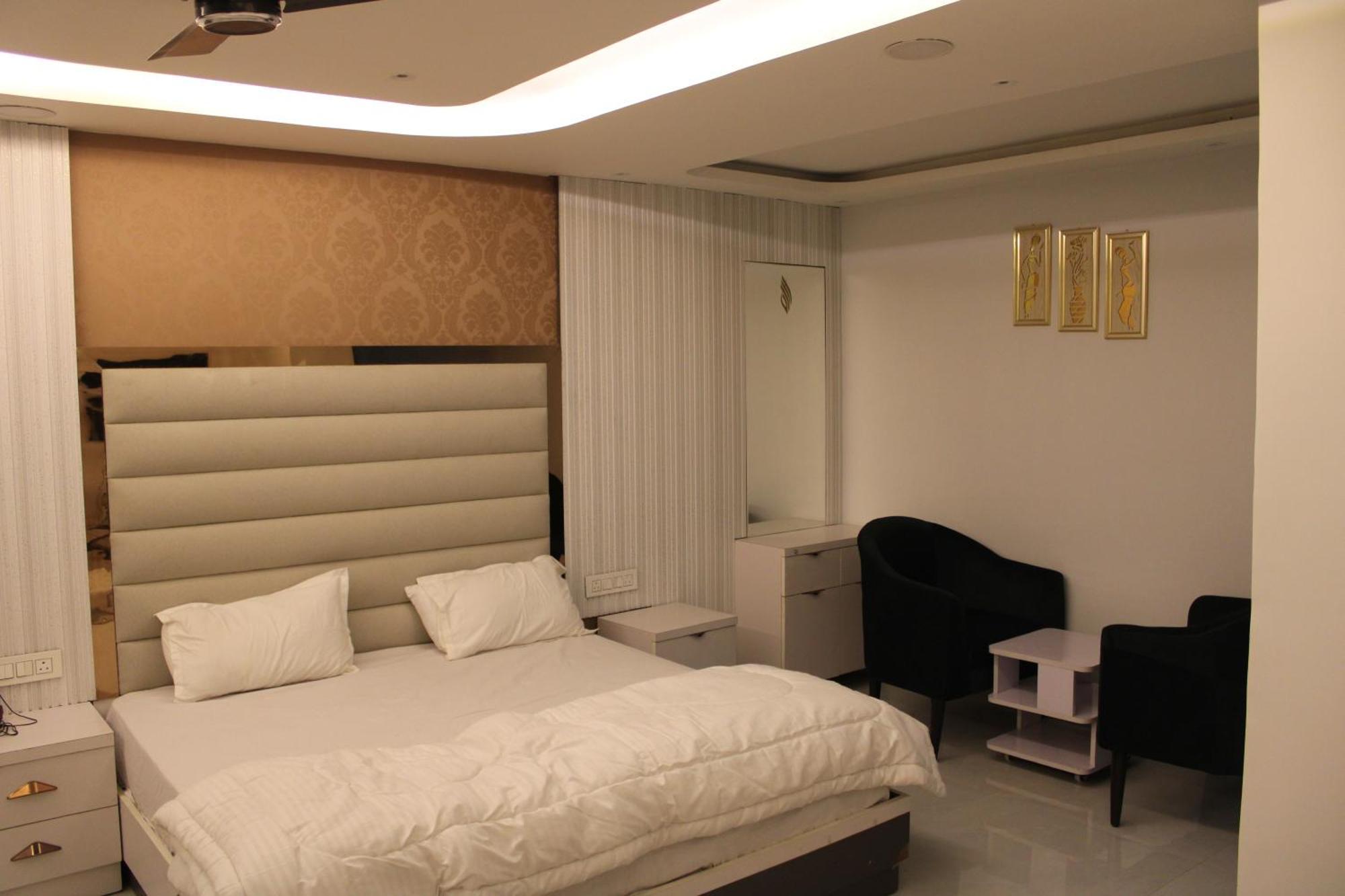 Hotel Gold Stone Kanpur Exterior foto